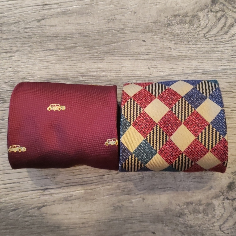 Bundle of ties